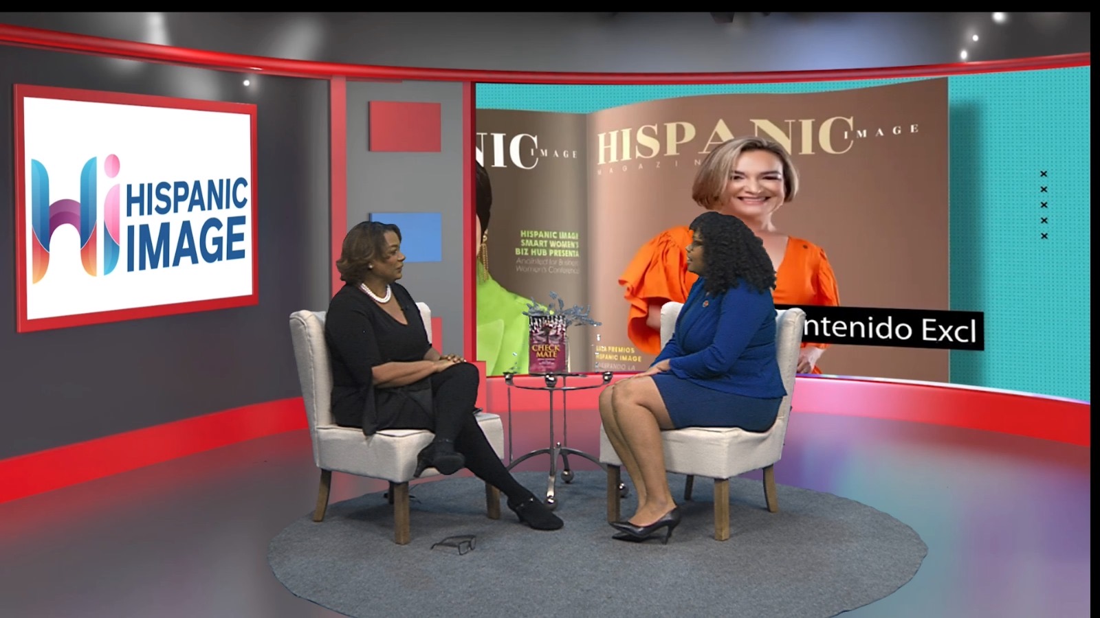 Yudith Alvarez with a guest on the Hi Mujer TV set
